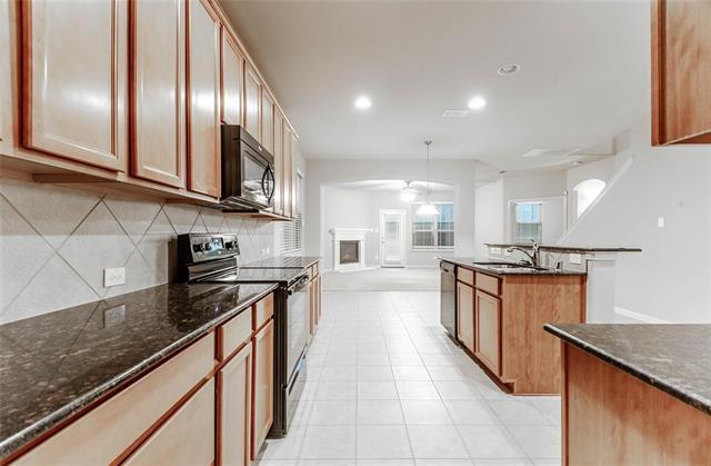 Building Photo - 908 Silver Moon Dr