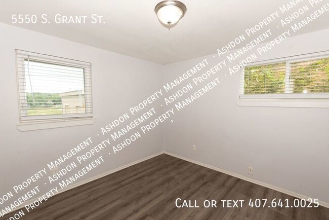 Building Photo - 2 Bed 1 Bath Remodeled Unit for Rent in Li...