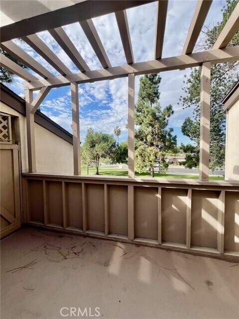 Building Photo - 1350 Cabrillo Park Dr