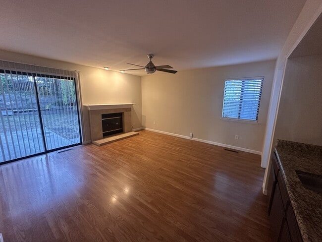 Building Photo - 4145 Rockford Dr