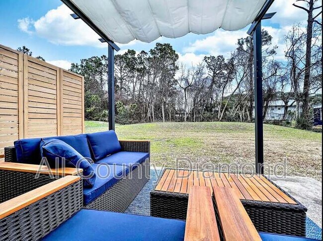 Building Photo - 2623 Lagoon Knoll Dr