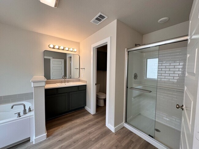 Building Photo - 309 Panhandle Dr