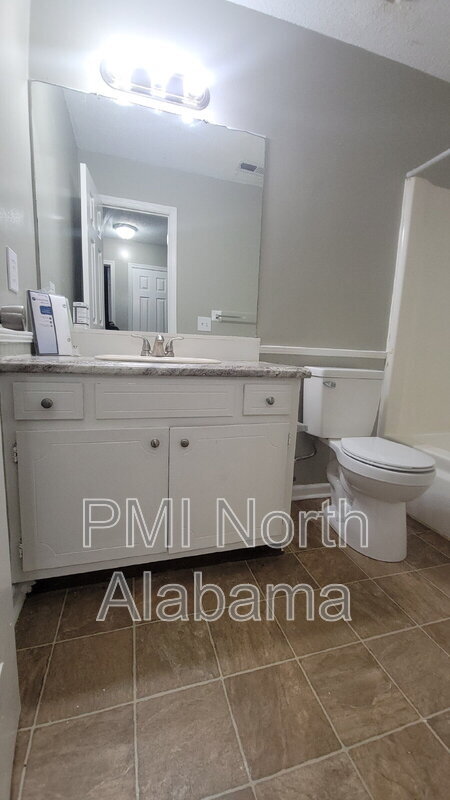 Building Photo - 1506 Ascent Trail NW