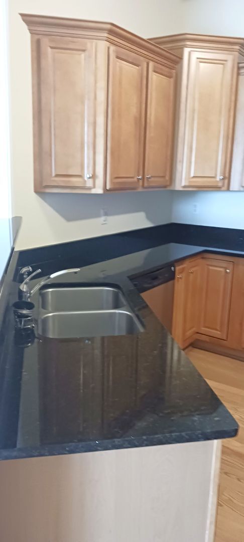 Building Photo - 2 bedroom/ 2 bathroom. Bennington on the Park