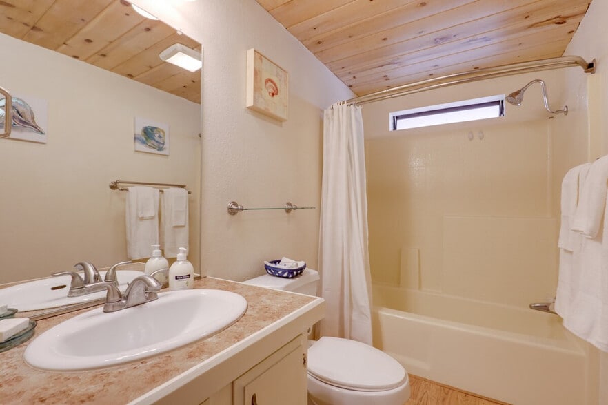 Building Photo - 4170 Mohave Ln