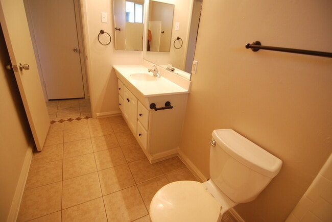 Building Photo - Morten Place