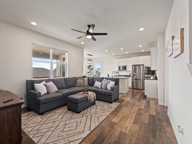 Building Photo - Stunning 4-Bed 2.5-Bath Oasis- Severance, CO!