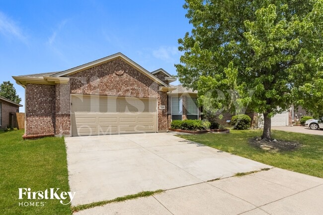 Building Photo - 10649 Fossil Hill Dr