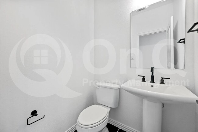 Building Photo - 2226 Adena Spgs Dr