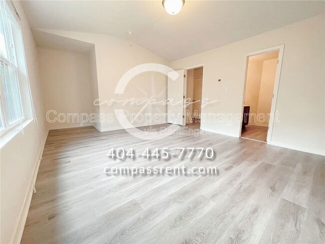 Building Photo - 2086 Belmont Cir NE