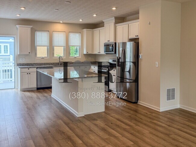 Building Photo - 357 Hockberry Ave