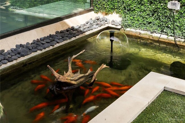 Building Photo - 43 Antigua Dr