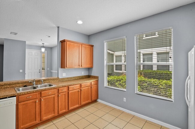 Building Photo - Amazing 3/2.5/2 Townhome in Lake Nona's Ea...