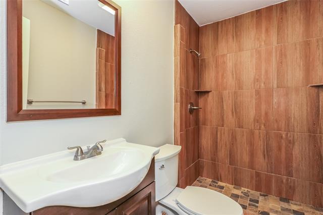 Building Photo - 106 Fannin Dr