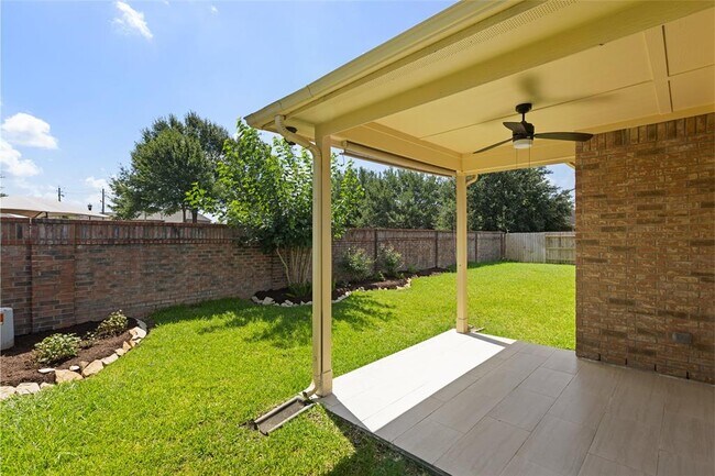 Building Photo - 1240 Pisana