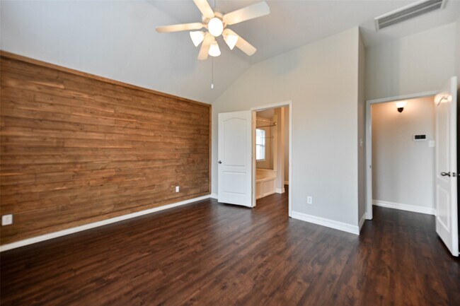 Building Photo - 10947 Redstone Ct