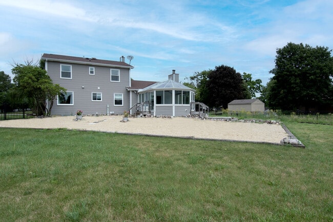 Building Photo - 24243 Graver Ln