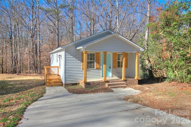 Building Photo - 608 Anne Ave