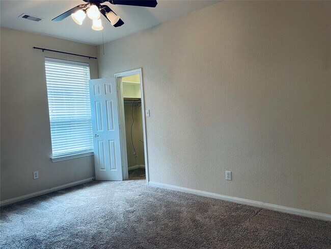 Building Photo - 2738 Quail Dove Ln