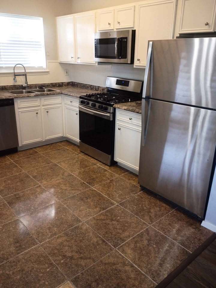 Building Photo - 10810 Kentington Oak Dr