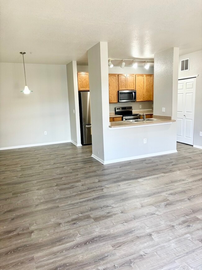 Building Photo - 3852 S Dallas St