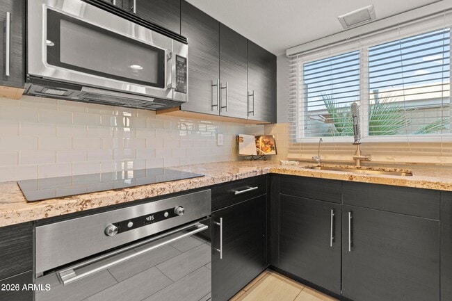 Building Photo - 6909 E Osborn Rd