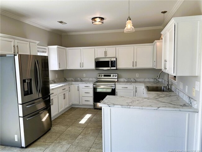 Building Photo - 163 Sunflower St