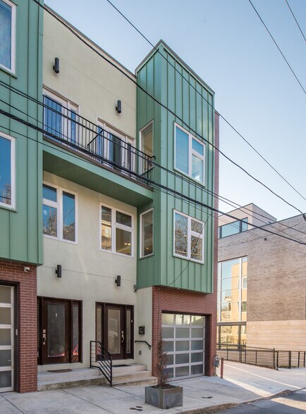 Building Photo - 4576 Silverwood St
