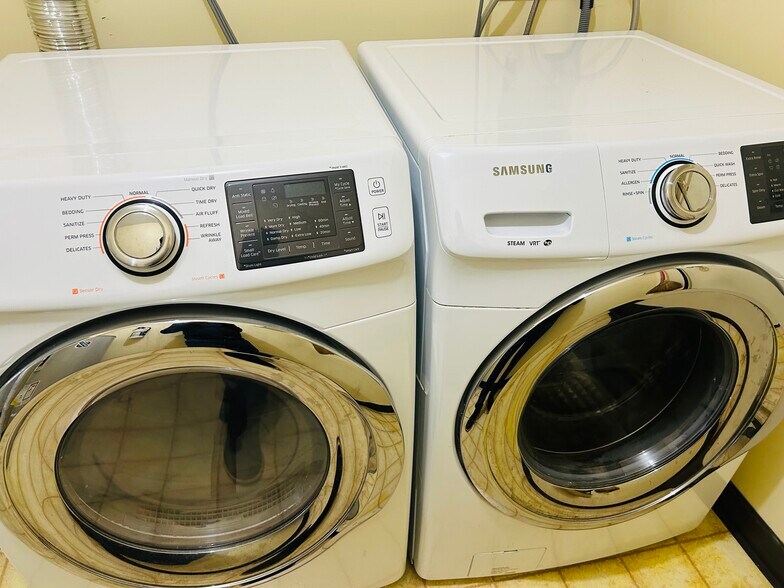 Primary Photo - 1914 Aspen Dr