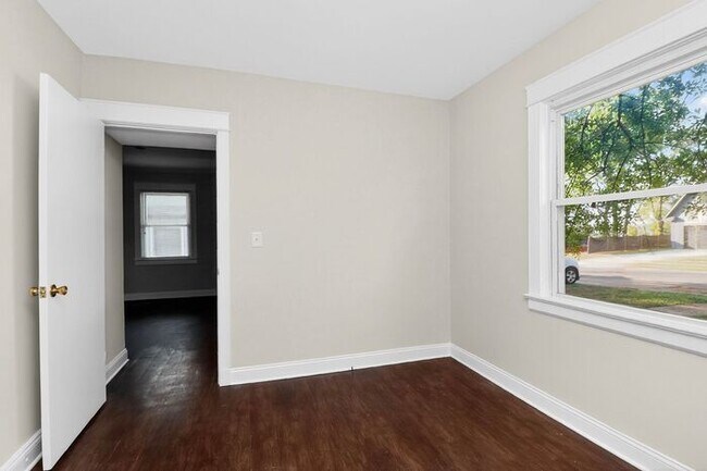 Building Photo - Charming 3BD/1BA Ranch in