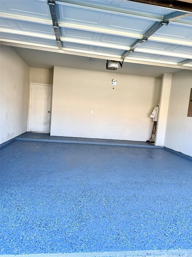 Building Photo - 2215 Hidden Embers Path