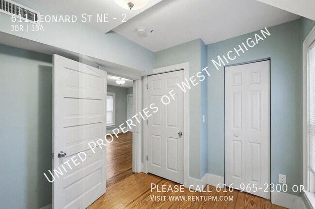 Building Photo - 611 Leonard St NE