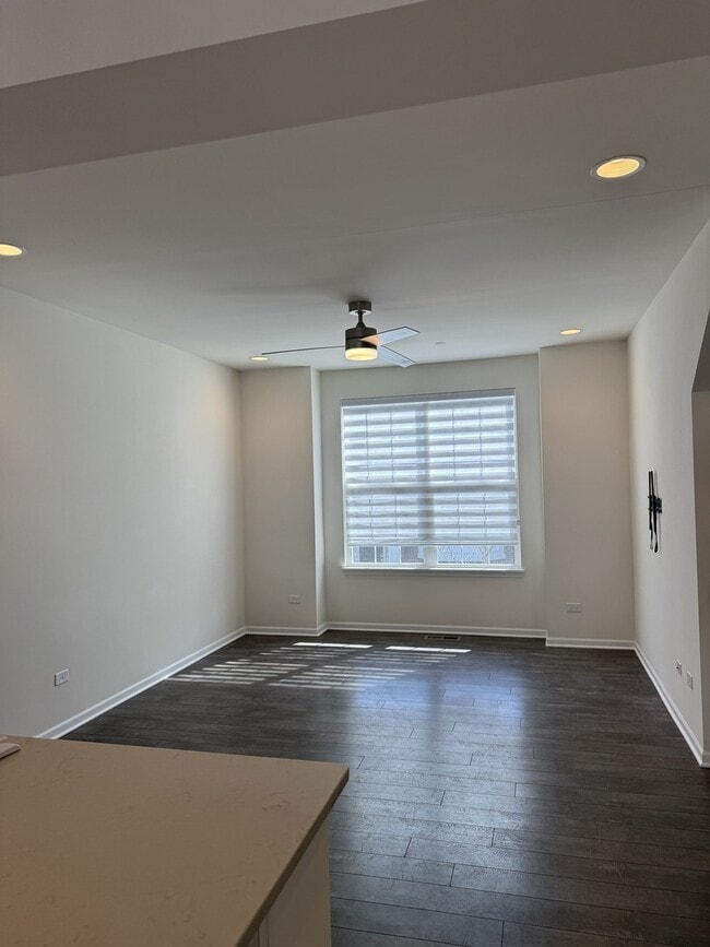Building Photo - 4443 Monroe Ct