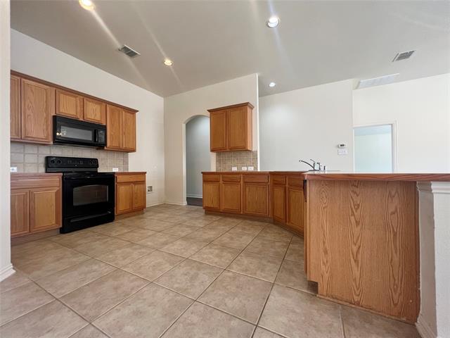 Building Photo - 3236 Crofton Dr