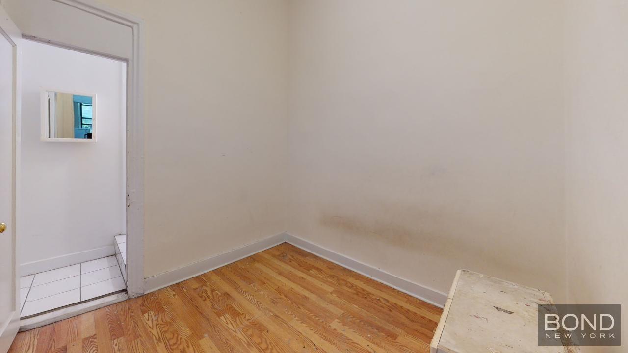 Building Photo - 165 E 87th St