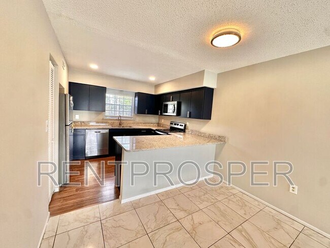 Building Photo - 5317 Curry Ford Rd