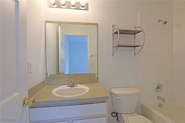 Building Photo - 10066 Poppy Hill Dr