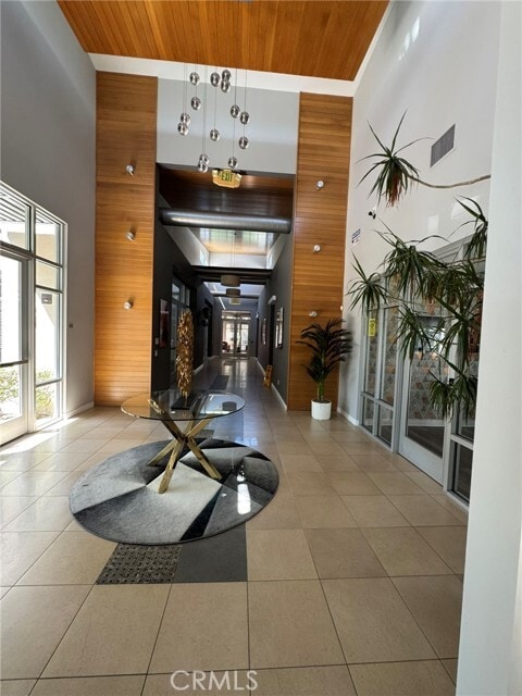 Building Photo - 35 Vantis Dr