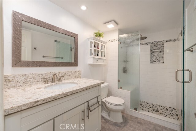 Building Photo - 28 Sycamore Ln