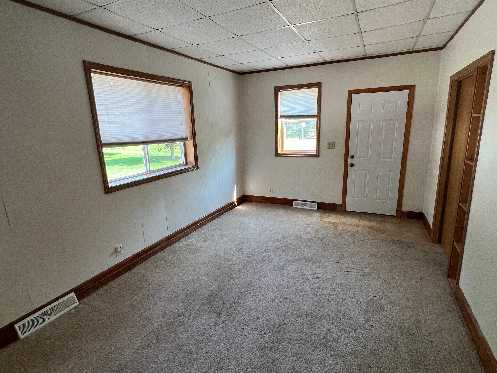 Building Photo - 6505 10th St SE