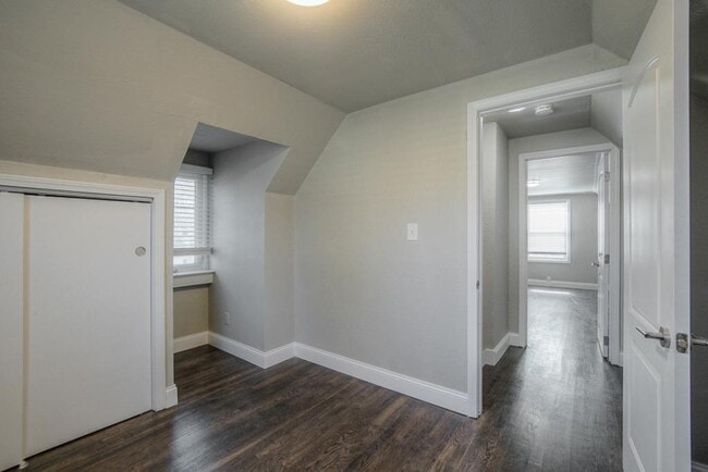 Building Photo - 7728 Walnut St