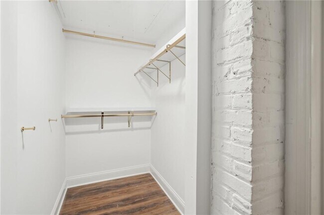 Building Photo - 30 5th St NE