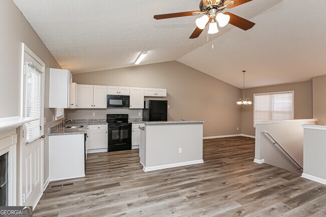 Building Photo - 3957 Edgebrook Dr