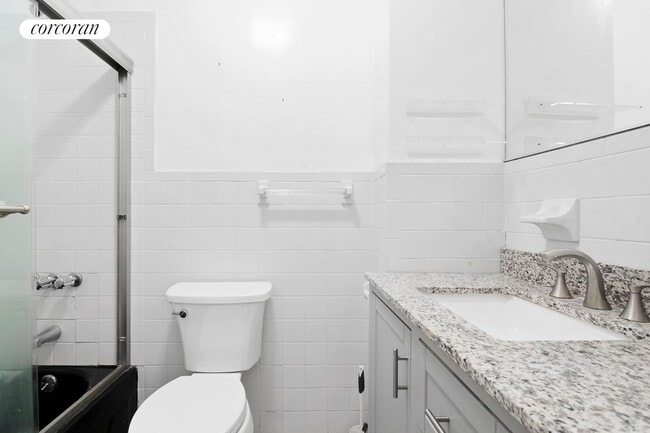 Building Photo - 2421 Lorillard Pl