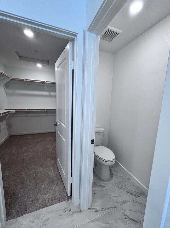 Building Photo - ***NEW BUILD IN LOMA LINDA***