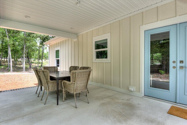 Building Photo - 272 Old Barnwell Rd