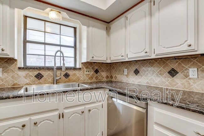 Building Photo - 13308 Marsh Ln