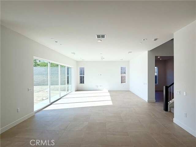 Building Photo - 101 Chapman