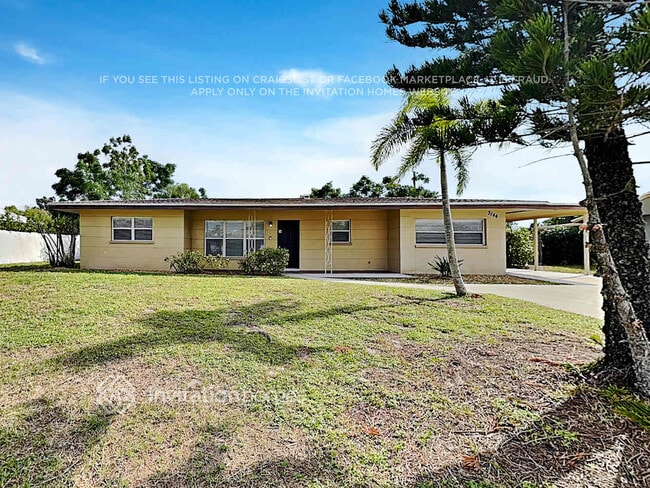 Building Photo - 3144 Bougainvillea St