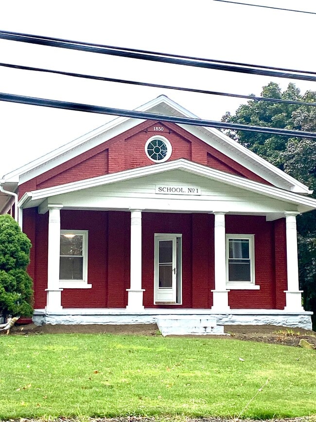 Primary Photo - 3316 Asbury Rd